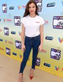 Hailee Steinfeld at Isle of MTV Press Conference in Malta