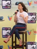 Hailee Steinfeld at Isle of MTV Press Conference in Malta