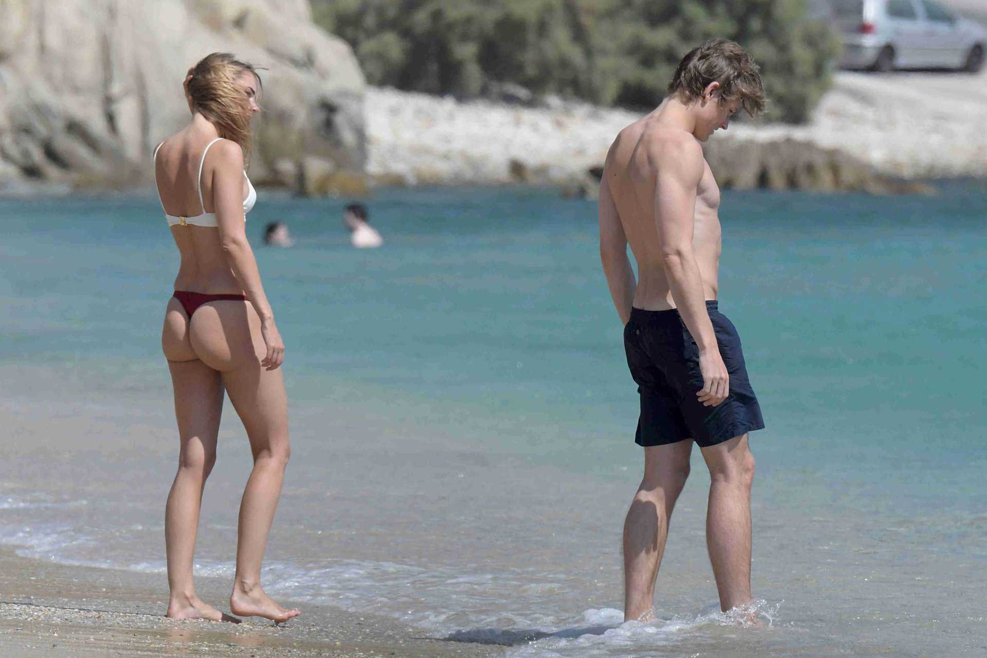Kimberley-Garner-Booty-353