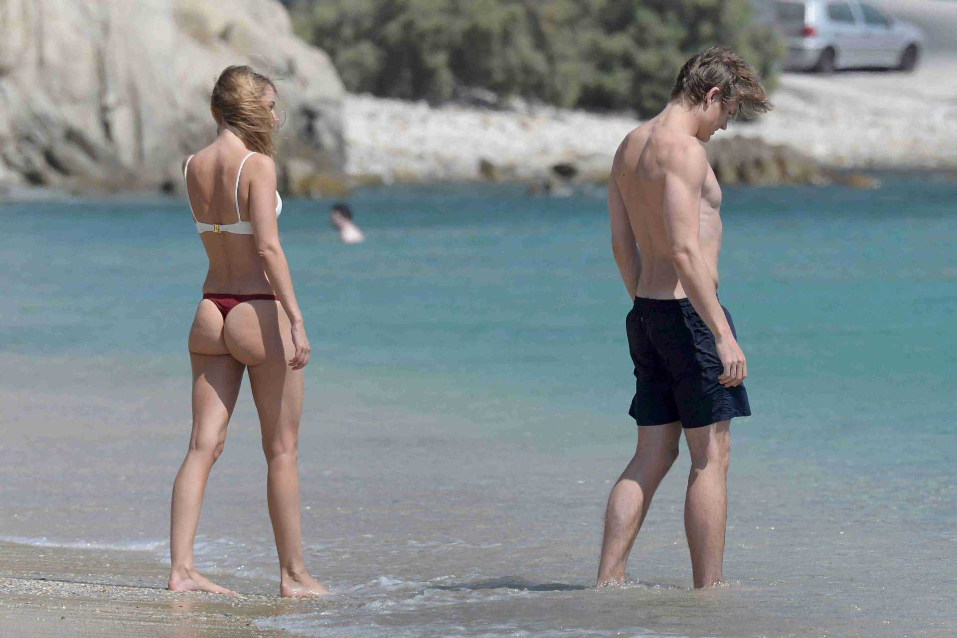 Kimberley-Garner-Booty-355