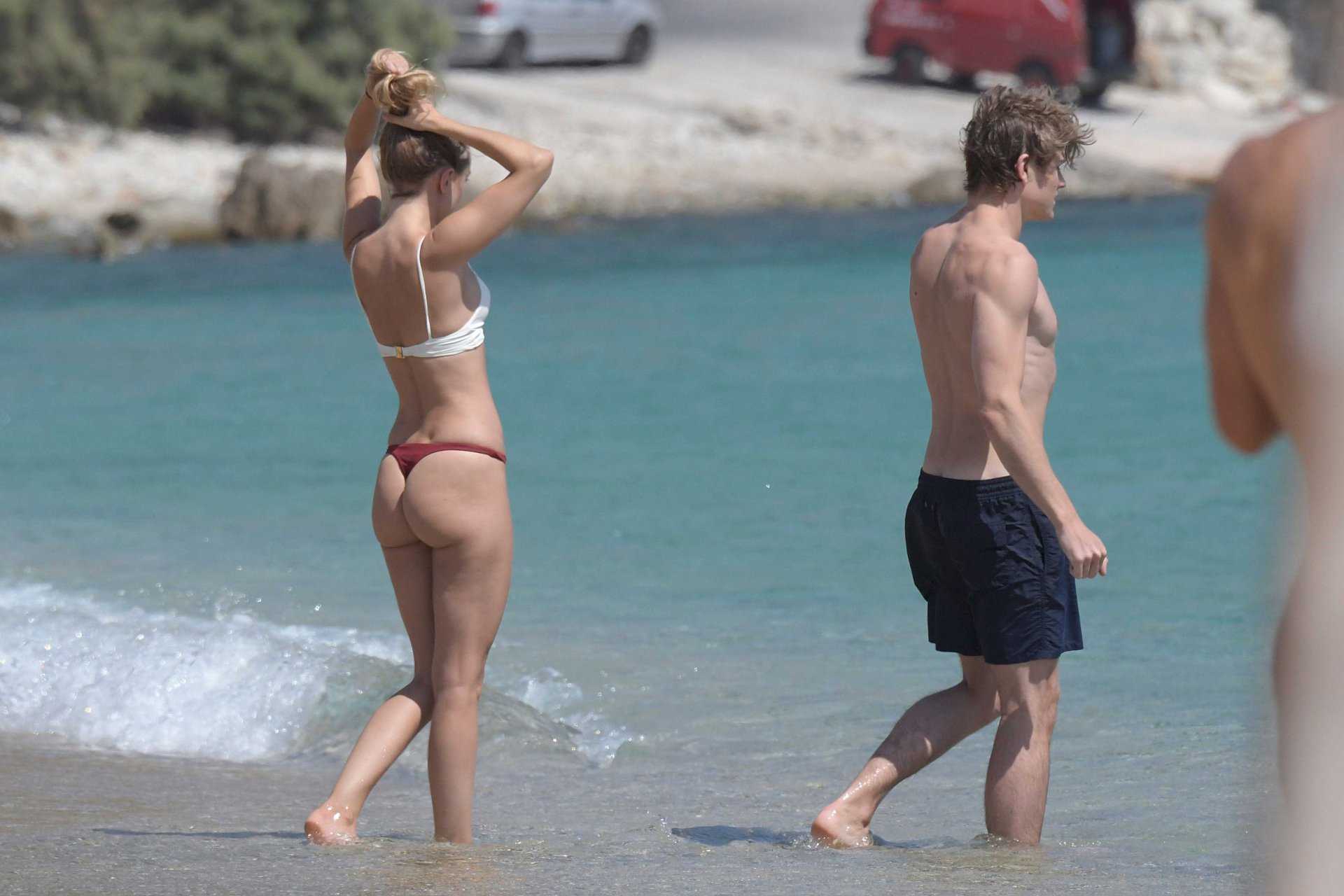 Kimberley-Garner-Booty-357