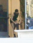 Kylie-Jenner-and-Kim-Kardashian-Booty-22