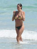 Melissa-Satta-in-Bikini-302