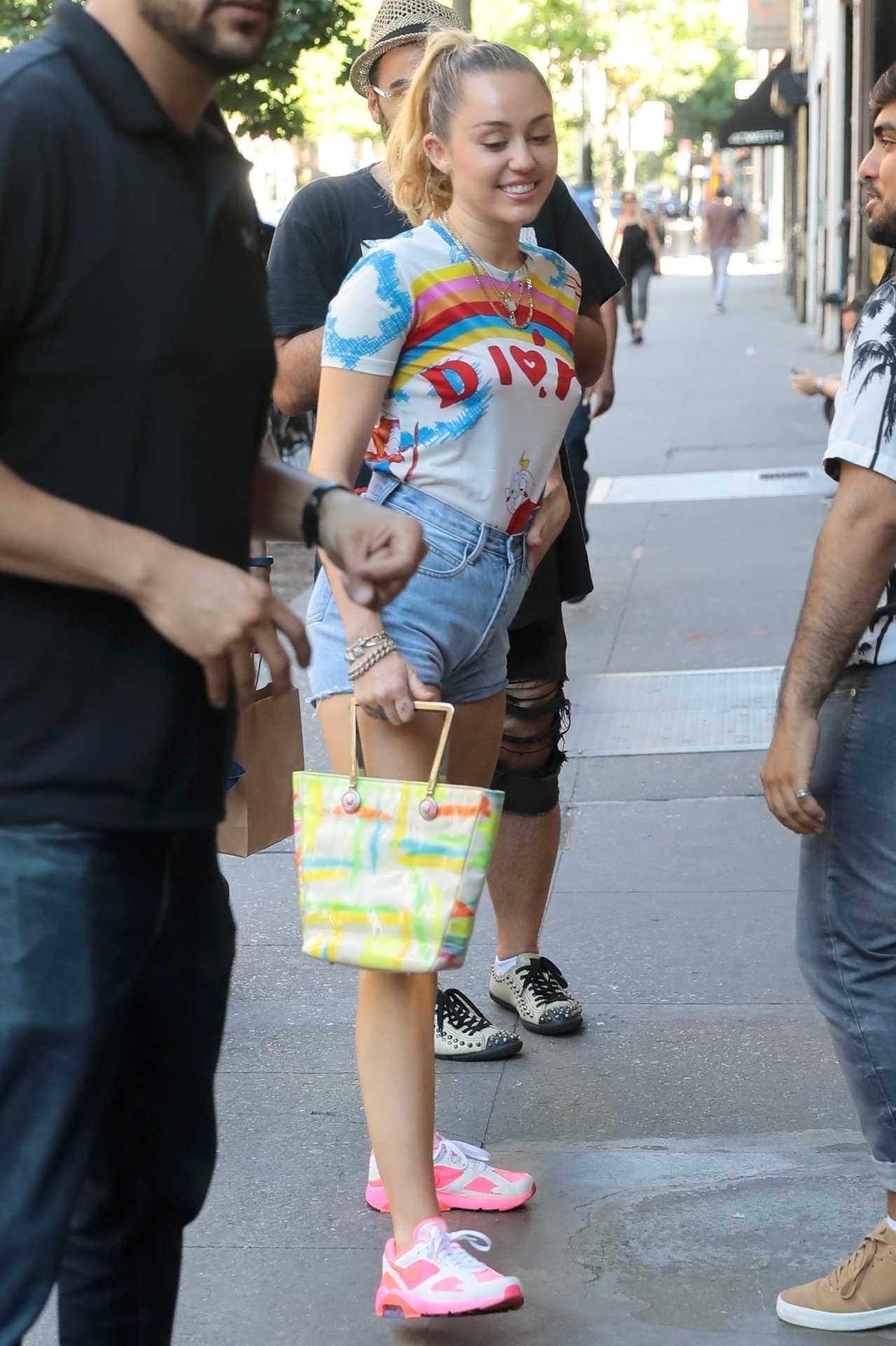 Miley-Cyrus-904