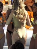http://www.gotceleb.com/rhian-sugden-in-gold-tight-swimsuit-at-ibizas-ocean-beach-club-2018-06-16.html/rhian-sugden-in-gold-tight-swimsuit-at-ibizas-ocean-beach-club-27