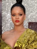 Rihanna at the Premiere of 'Ocean's 8' in London