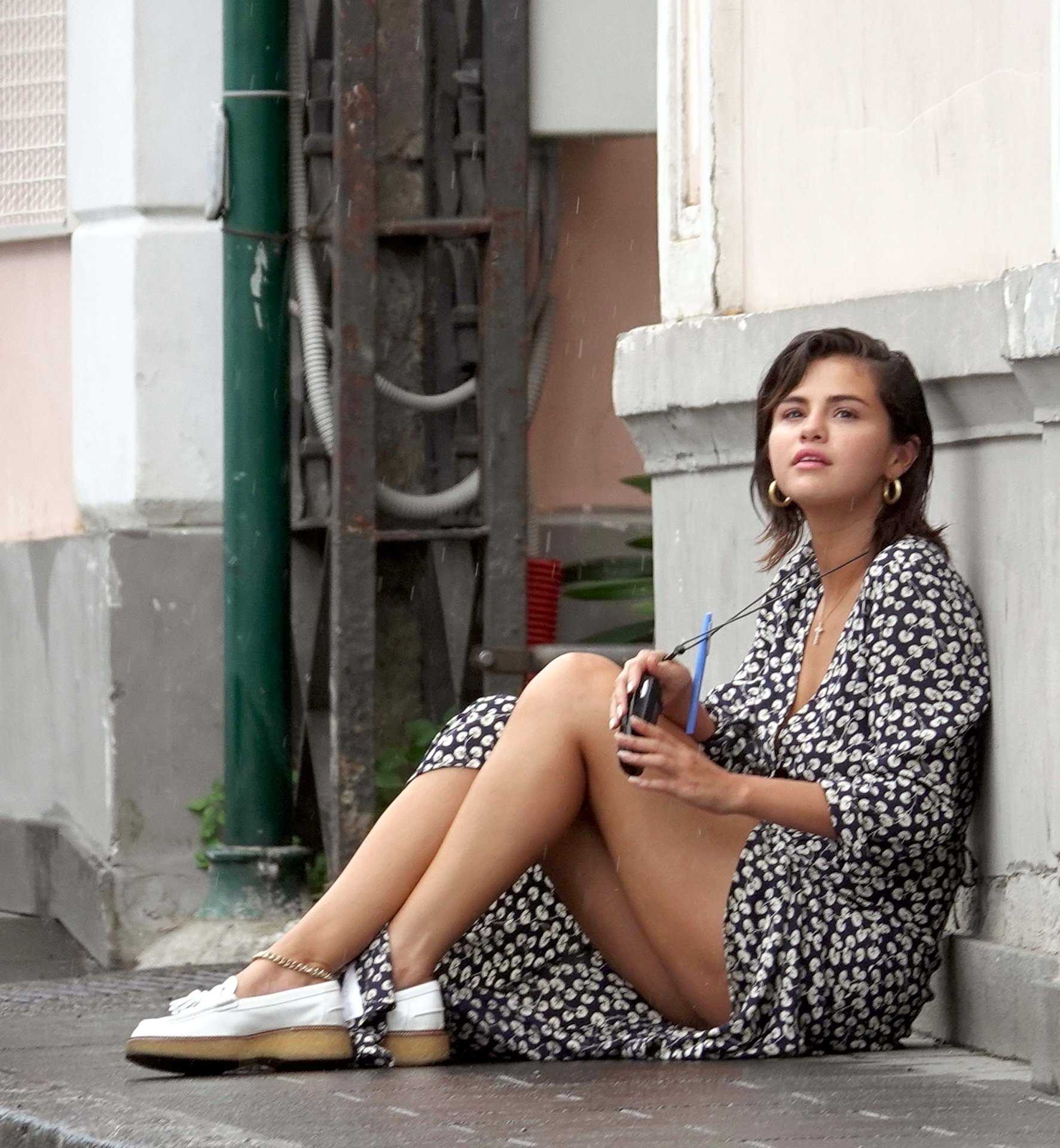 Selena Gomez Upskirt, Out in Capri