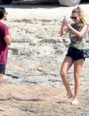 Dylan-Penn-in-Bikini-577