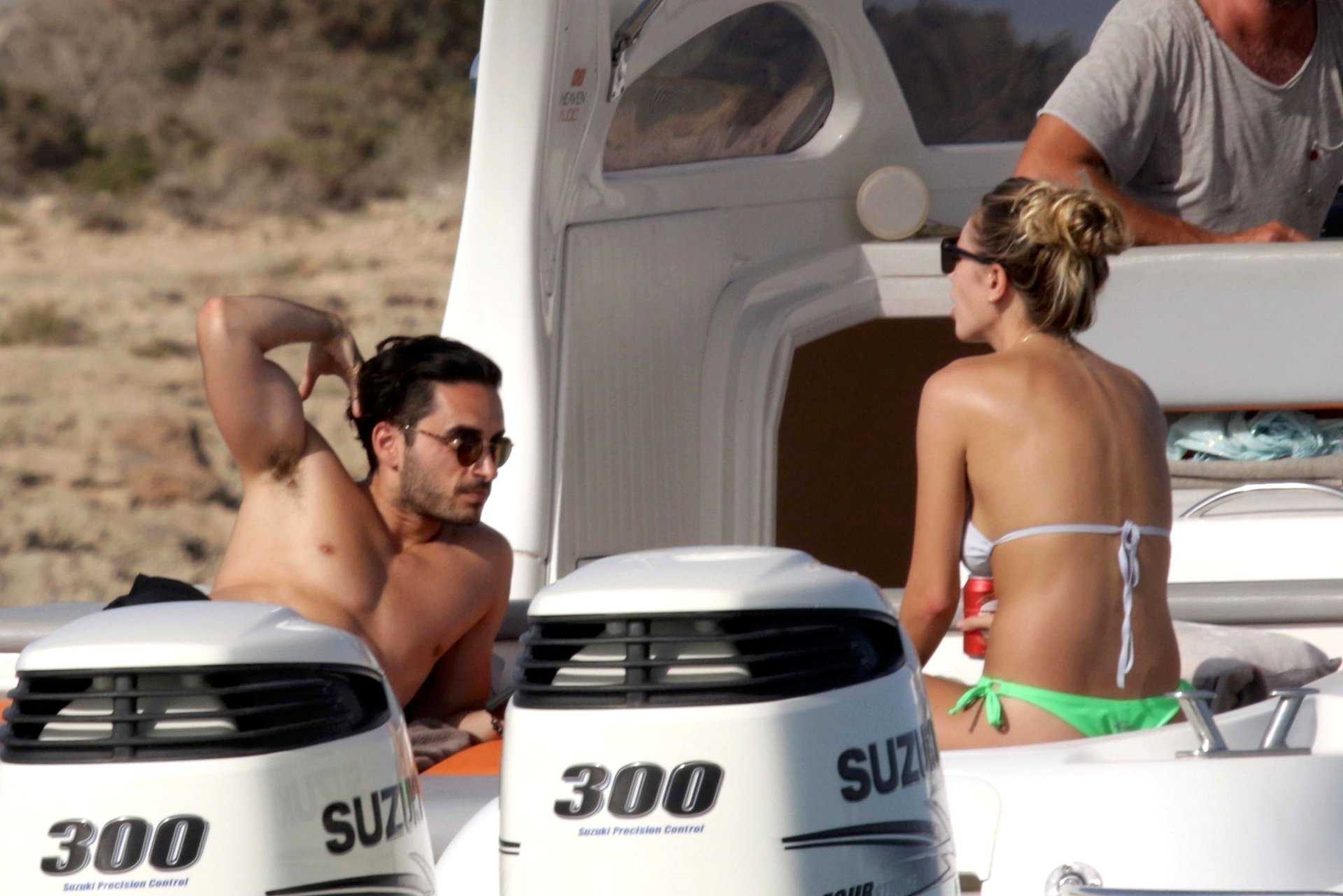 Dylan-Penn-in-Bikini-583