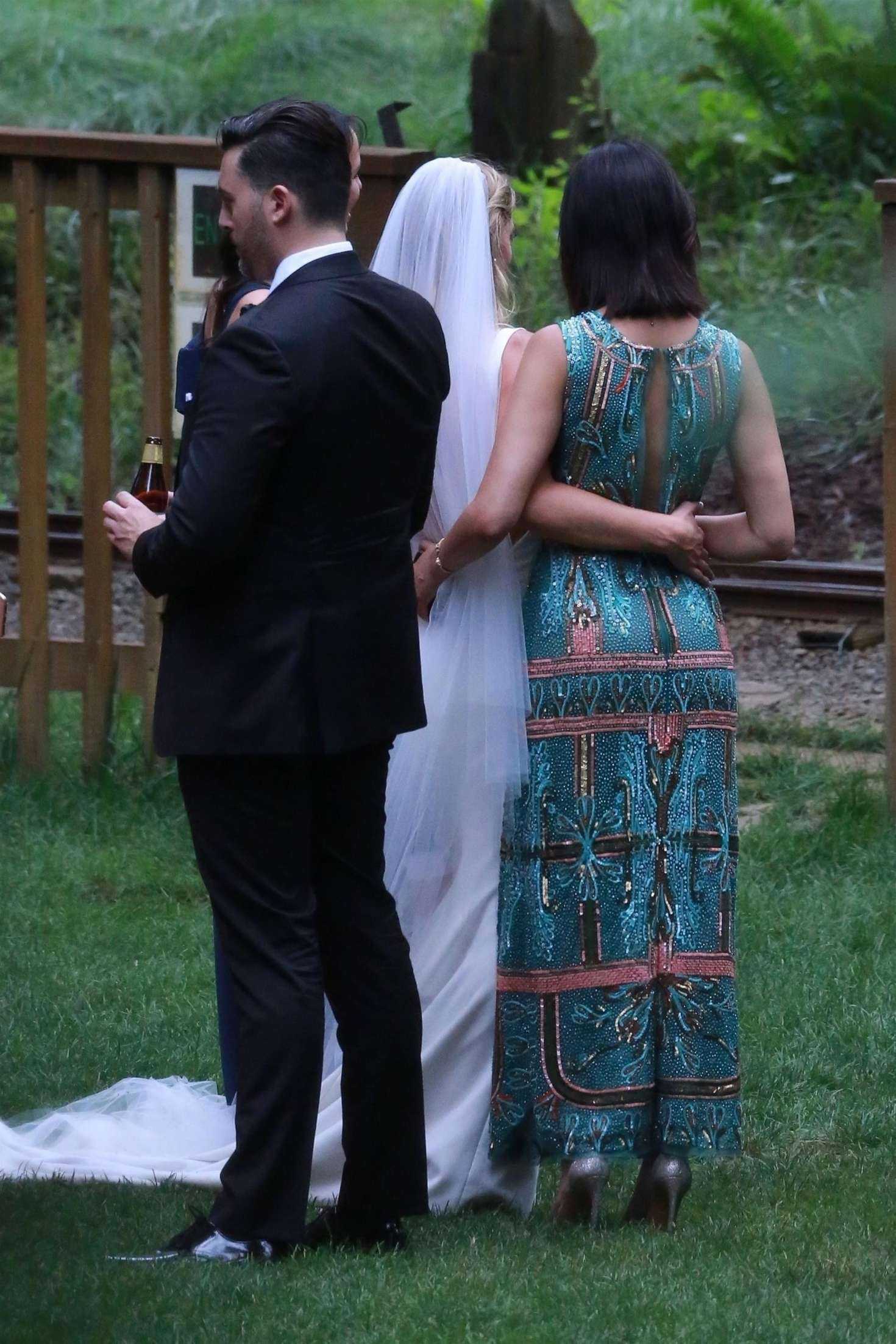 Eiza-Gonzalez-and-Josh-Duhamel-at-Ashley-Greenes-Wedding-2