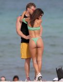 Emily-Ratajkowski-Booty-739