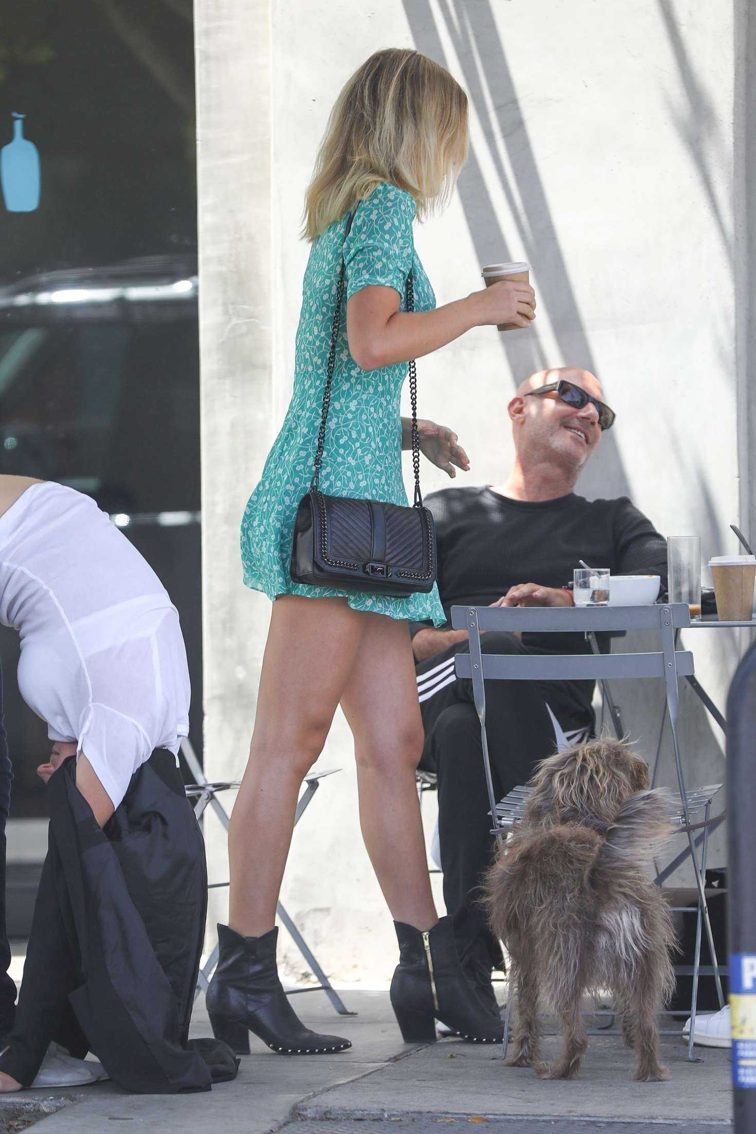 Georgia-Gibbs-Leggy-9