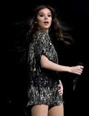 Hailee Steinfeld Performing at Radio City Music Hall in NYC