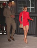 Jennifer-Lopez-Leggy-409