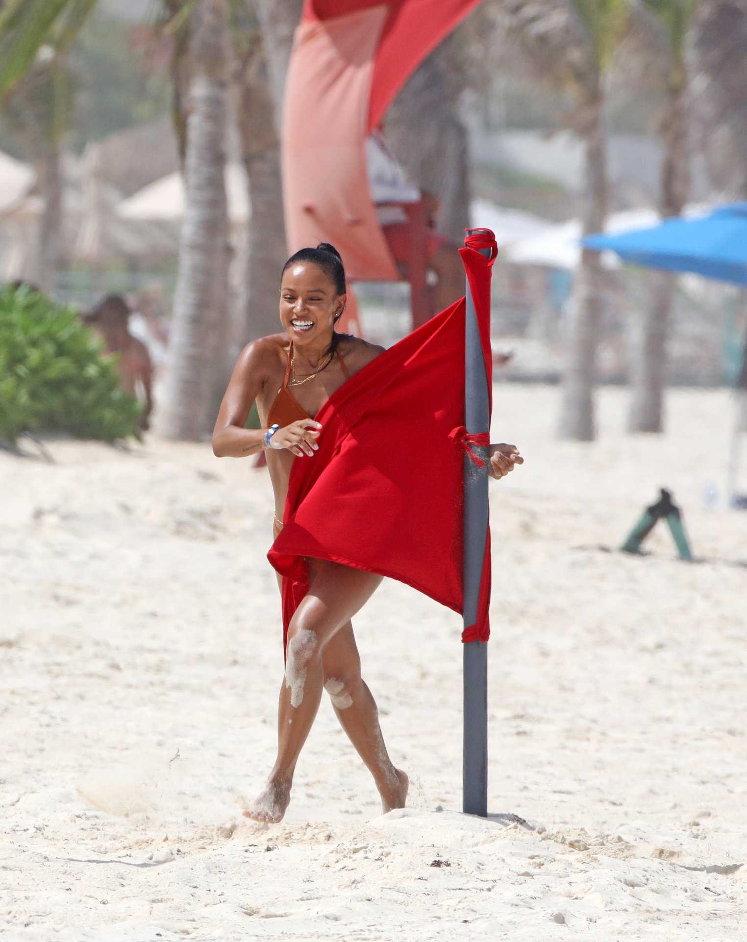 Karrueche-Tran-in-Bikini-18