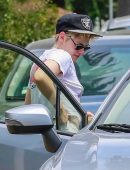 Kristen Stewart and Stella Maxwell Papped in Los Feliz