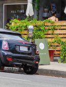 Kristen Stewart and Stella Maxwell Papped in Los Feliz