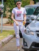 Kristen Stewart and Stella Maxwell Papped in Los Feliz