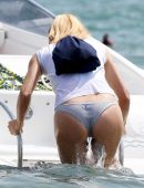 Michelle Hunziker in Bikini at Beach in Milano Marittima