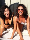 Sarah-Hyland-in-Bikini-on-Instagram-1