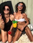 Sarah-Hyland-in-Bikini-on-Instagram-4