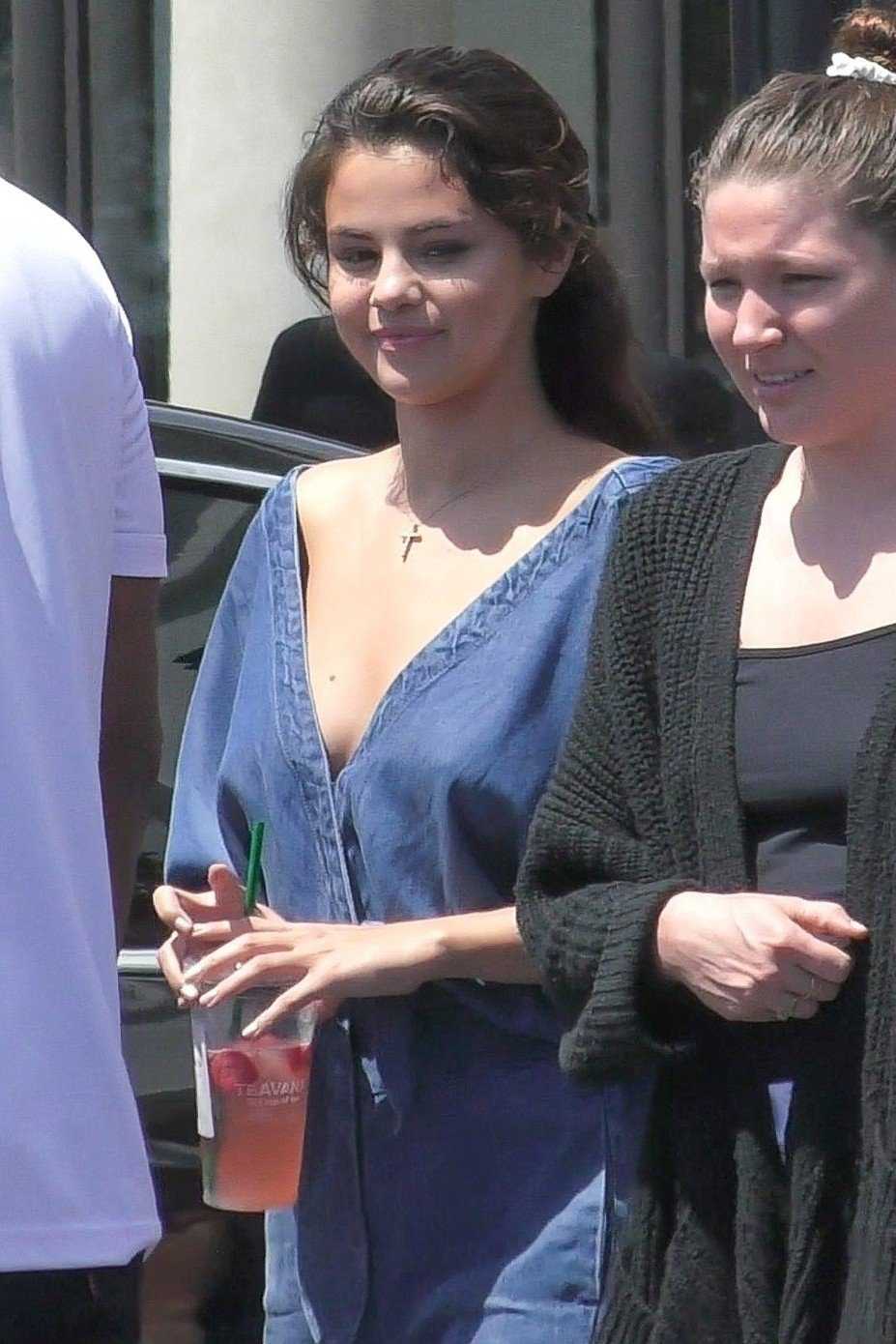 Selena-Gomez-759