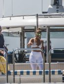 Jennifer Lopez on Holiday on her Yacht in Positano
