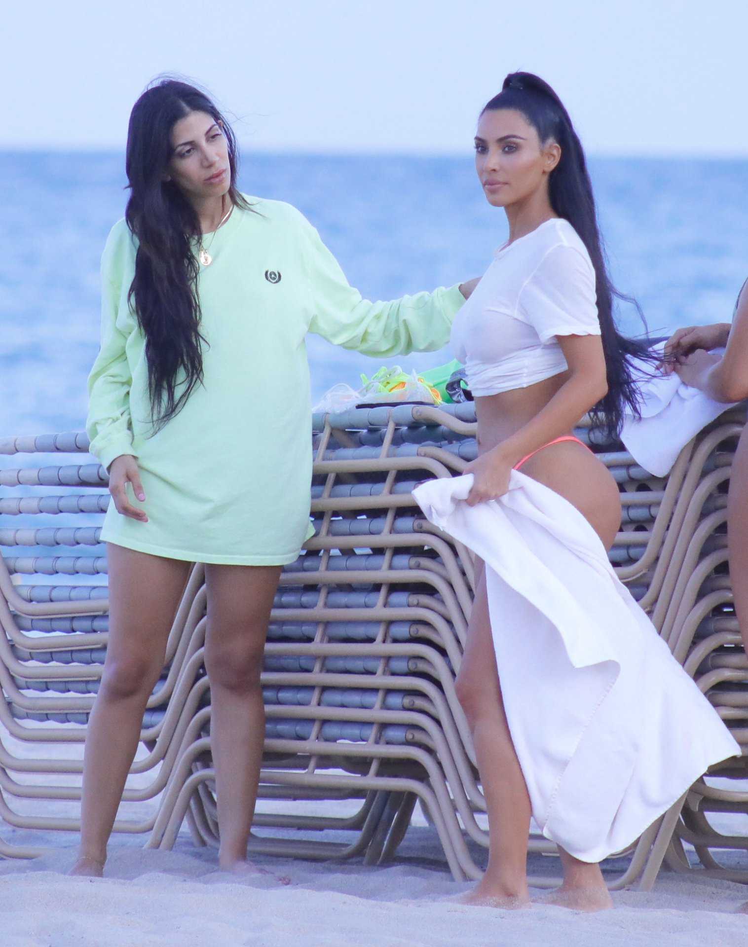 Kim-Kardashian-G-String-Bikini-Photoshoot-606