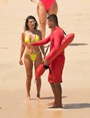 Kourtney-Kardashian-in-Yellow-Bikini-821