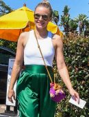 Kristen Bell Outside InStyle's "Day of Indulgence" Party in Brentwood