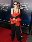 Bella-Thorne-at-Halloween-Horror-Nights-2018-8