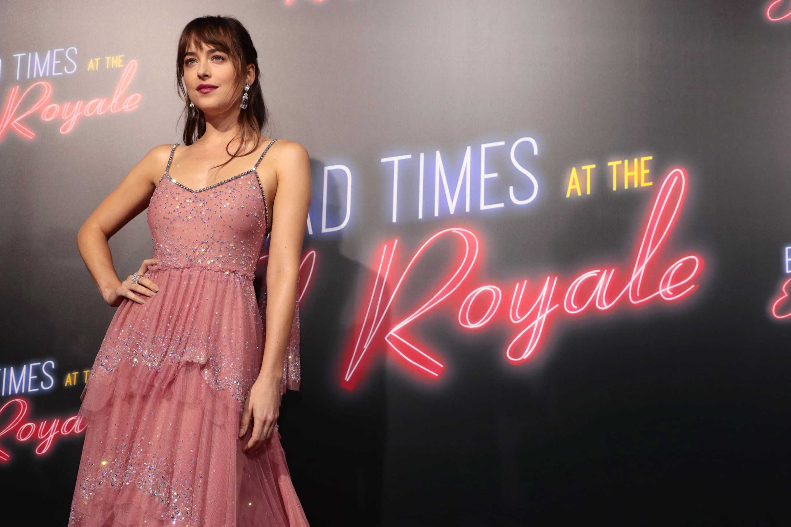 Dakota-Johnson-at-Premiere-of-Bad-Times-At-The-El-Royale-5