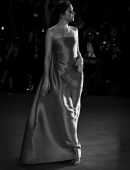 Dakota-Johnson-at-the-Premiere-of-Suspiria-83