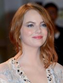Emma-Stone-Booty-2