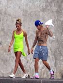 Hailey Baldwin in Bikini with Justin Bieber at a Yacht in Italy