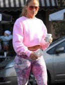 Jennifer-Lopez-Booty-2