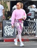 Jennifer-Lopez-Booty-4