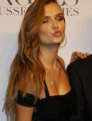 Josephine-Skriver-262