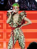 Katy Perry Performing Live at Citibank Cardholders in Los Angeles