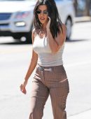 Kourtney-Kardashian-604