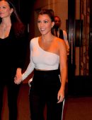 Kourtney Kardashian with Friends for Dinner Out in NYC