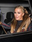 Paris-HIlton-Upskirt-216