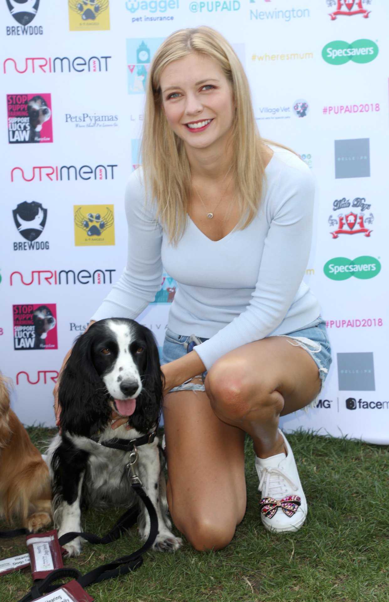 Rachel-Riley-Leggy-54