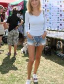 Rachel-Riley-Leggy-56