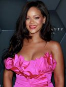 Rihanna – Fenty Beauty One-Year Anniversary Event in New York