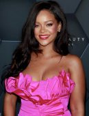 Rihanna – Fenty Beauty One-Year Anniversary Event in New York