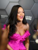 Rihanna – Fenty Beauty One-Year Anniversary Event in New York