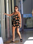 Sarah-Hyland-Leggy-504