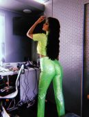 Selena Gomez – Taki Taki by DJ Snake 2018
