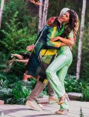 Selena Gomez – Taki Taki by DJ Snake 2018